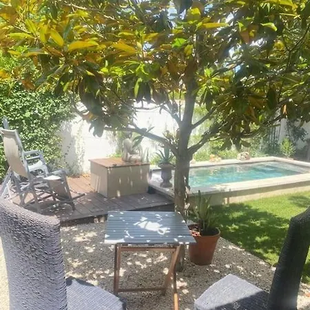 A Lombre Du Magnolia Apartment
